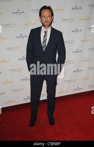 Luke Perry presso gli arrivi per Hallmark Channel Inverno 2012 TV TCA associazione dei critici Press Tour Serata di Gala, Casa del Torneo, Pasadena, CA 14 gennaio 2012. Foto di: Dee Cercone/Everett Collection Foto Stock