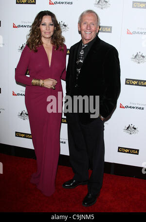 LINDA KOZLOWSKI & PAUL HOGAN G'Day STATI UNITI Australia settimana 2012 BLACK TIE GALA HOLLYWOOD Los Angeles California USA 14 Gennaio 201 Foto Stock