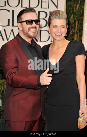 Gen 15, 2012 - Los Angeles, California, Stati Uniti - RICKY GERVAIS e JANE FALLON arriva sul tappeto rosso per la sessantanovesima Annuale di Golden Globe Awards. (Credito Immagine: © ZUMAPRESS.com/ZUMAPRESS.com) Foto Stock