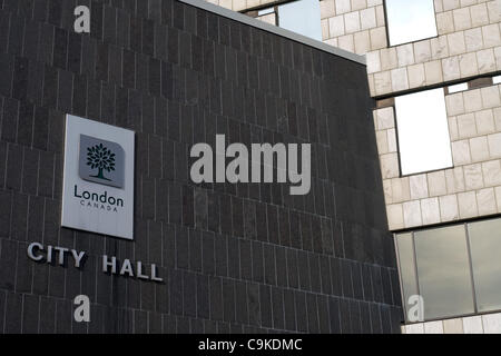 London Ontario, Canada - 16 gennaio 2012. Immagini di City Hall di Londra Ontario Canada che è stato costruito negli anni settanta. Foto Stock