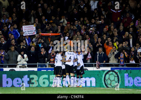 19/01/2011 - VALENCIA, Spagna // COPA DEL REY CALCIO - Valencia CF vs Levante UD. - 1/4 finals - Estadio Mestalla ----------- i giocatori da Valencia CF celebrando 2-0 scorde da Roberto Soldado Foto Stock