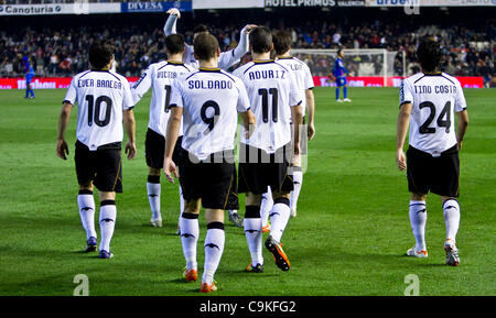 19/01/2011 - VALENCIA, Spagna // COPA DEL REY CALCIO - Valencia CF vs Levante UD. - 1/4 finals - Estadio Mestalla ---------- i giocatori da Valencia CF celebrando 4-1 Foto Stock