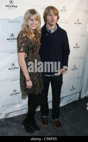 Sarah Wright, Eric Christian Olsen al dopo-party per CELESTE E JESSE FOREVER Post-Premiere partito in ghisa, Acura Studio, Park City, UT 20 gennaio 2012. Foto di: James Atoa/Everett Collection Foto Stock