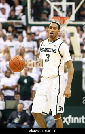 Il 25 gennaio, 2012 - East Lansing, Michigan, Stati Uniti - Michigan State Spartans Brandan guardia Kearney (3) durante la prima metà contro il Minnesota i Gopher a Jack Breslin studenti Eventi Centro. (Credito Immagine: © Rey Del Rio/Southcreek/ZUMAPRESS.com) Foto Stock