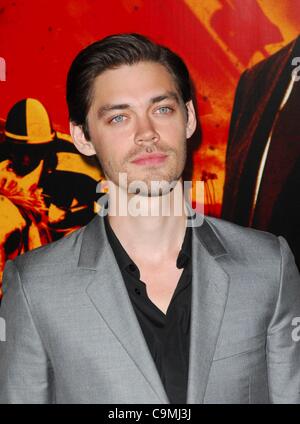 Tom Payne presso gli arrivi per fortuna prima di serie su HBO, Grauman's Chinese Theatre di Los Angeles, CA 25 gennaio 2012. Foto di: Elizabeth Goodenough/Everett Collection Foto Stock