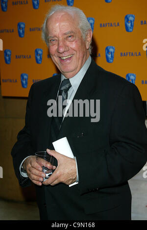 19 maggio 2002 - Los Angeles, California - BAFTA/LA ONORI REGISTA JOHN SCHLESINGER.AT AMERICAN CINEMATHEQUE del teatro egiziano.A LOS ANGELES, CA.IAN ABERCROMBIE. FITZROY BARRETT / 5-19-2002 K25035FB (D)(Immagine di credito: © Globo foto/ZUMAPRESS.com) Foto Stock