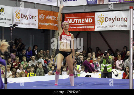 Correzione DATA: Tedesco alto ponticello Ariane Friedrich finito su altezza 184 cm durante la Moravian Salto in alto Tour evento in Hustopece, Repubblica Ceca, sabato 28 gennaio, 2012. (CTK foto/Vaclav Salek) Foto Stock