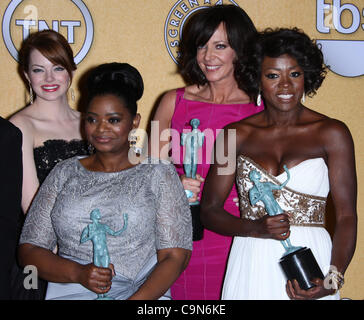 La pietra della Emma & OCTAVIA SPENCER & Allison Janney & VIOLA DAVIS 18TH ANNUAL Screen Actors Guild awards. PRESSROOM DOWNTOWN LOS ANGE Foto Stock