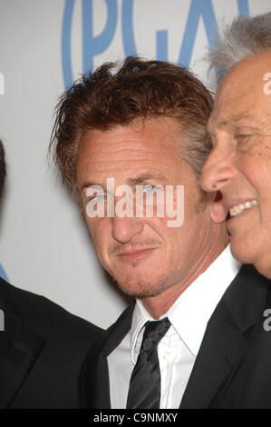 Gen 23, 2011 - Hollywood, California, Stati Uniti - Sean Penn durante la XXII edizione produttori Guild of America Award, svoltasi presso il Beverly Hilton Hotel, il 22 gennaio 2011, a Beverly Hills, in California,.. 2011.K67416MGE(Immagine di credito: © Michael Germana Globo/foto/ZUMAPRESS.com) Foto Stock