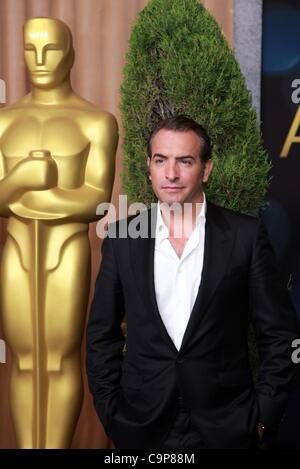 Jean Dujardin in corrispondenza di una apparizione pubblica per la 84ma Academy Awards Nominees pranzo, il Beverly Hilton Hotel di Beverly Hills, CA 6 febbraio 2012. Foto di: Jef Hernandez/Everett Collection Foto Stock