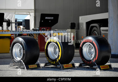 Pirelli - Pirelli racing nere durante un test di Formula Uno di Jerez, in Spagna Foto Stock