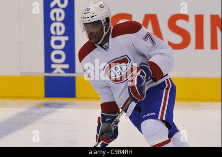 Febbraio 11, 2012 - Toronto, Ontario, Canada - Montreal Canadiens defenceman P.K. Subban (76) si riscalda prima di iniziare una partita con il Toronto Maple Leafs all'Air Canada Centre. (Credito Immagine: © Keith Hamilton/Southcreek/ZUMAPRESS.com) Foto Stock