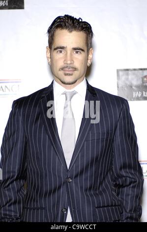 Colin Farrell presso gli arrivi per Oscar Wilde: onorare gli irlandesi in pellicola, Bad Robot, Los Angeles, CA, 23 febbraio 2012. Foto Da: Michael Germana/Everett Collection Foto Stock