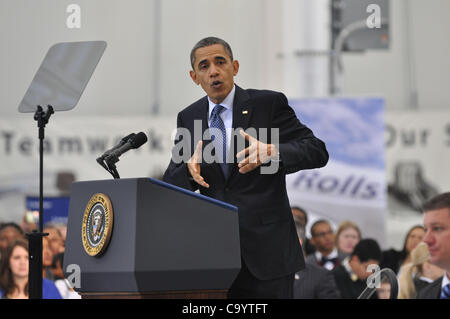 Marzo 08, 2012 - Richmond, Virginia, Stati Uniti - Il Presidente Barack Obama visiti la Rolls-Royce pianta a Crosspointe in Prince George County a svelare un piano per migliorare i processi di produzione negli Stati Uniti (Credito Immagine: © Tina Fultz/ZUMAPRESS.com) Foto Stock