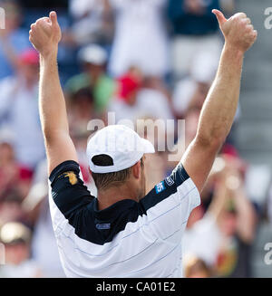 Marzo 10, 2012 - Indian Wells, California, Stati Uniti - Andy Roddick (USA) in azione durante gli uomini il secondo appuntamento del 2012 BNP Paribas Open svoltasi presso l'Indian Wells Tennis Garden di Indian Wells, California. (Credito Immagine: © Gerry Maceda/Southcreek/ZUMAPRESS.com) Foto Stock