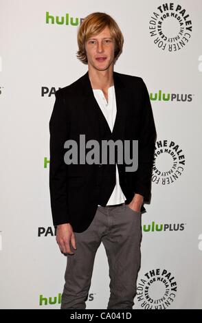 Gabriel Mann presso gli arrivi per vendetta al PaleyFest 2012, Saban Theatre di Los Angeles, CA Marzo 11, 2012. Foto di: Emiley Schweich/Everett Collection Foto Stock