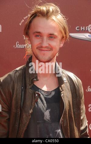 Tom Felton presso gli arrivi di John Varvatos 9° Stuart House beneficio, West Hollywood, Los Angeles, CA Marzo 11, 2012. Foto di: Dee Cercone/Everett raccolta/Alamy Live News Foto Stock