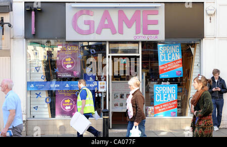 Rivenditore di gioco video gioco di società SCARBOROUGH HIGH STREET SCARBOROUGH INGHILTERRA 12 Marzo 2012 Foto Stock