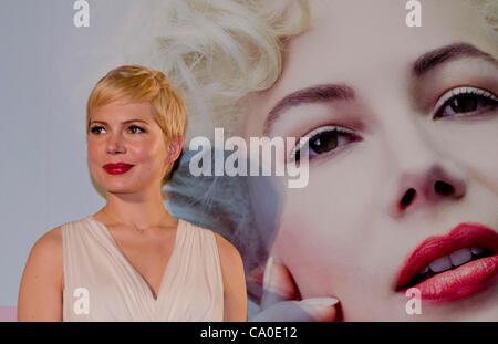 Marzo 13th, 2012 : Tokyo, Giappone - Michelle Williams appare in Giappone Premiere per il film "La mia settimana con Marilyn" al Toho cinema di Roppongi Hills. Questo film è basato su una storia circa un'attrice Marilyn Monroe. Michelle Williams suona come un rotolo di Marilyn Monroe. Questo film sarà rel Foto Stock