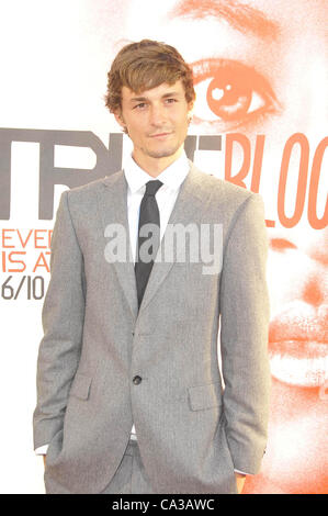 30 maggio 2012 - Los Angeles, California, Stati Uniti - Giles Matthey frequentando il Los Angeles Premiere per la quinta stagione di HBO la serie ''True Blood" tenutosi presso la cupola di Glossari Affini in Hollywood, la California il maggio 30,2012. 2012(Immagine di credito: Â© D. lunga/Globe foto/ZUMAPRESS.com) Foto Stock