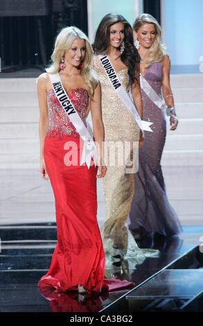 Amanda Mertz, Miss Kentucky USA sul palco per 2012 Miss USA concorrenza preliminare - Parte 1, Planet Hollywood teatro per le Arti dello spettacolo di Las Vegas NV, 30 maggio 2012. Foto di: James Atoa/Everett Collection Foto Stock