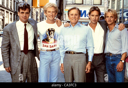 F1395 Foto: GLOBE FOTO INC. KIRK DOUGLAS E FAMIGLIA KIRKDOUGLASRETRO Foto Stock