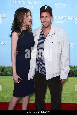 JACKIE SANDLER & Adam Sandler che il mio ragazzo. PREMIERE MONDIALE DI LOS ANGELES CALIFORNIA USA 04 Giugno 2012 Foto Stock