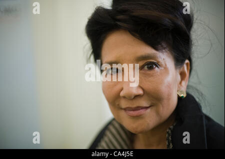 Jung Chang autore raffigurato all'Telegraph Hay Festival 2012, Hay-on-Wye, Powys, Wales, Regno Unito Foto Stock