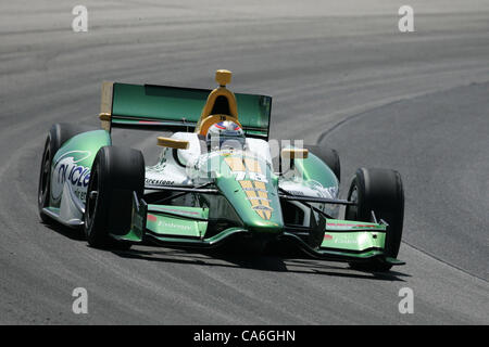 Giugno 16, 2012 - Milwaukee, Wisconsin, Stati Uniti - IZOD Indycar Series, Milwaukee IndyFest, Milwaukee, WI, 15-16 giugno 2012, Simona De Silvestro, HVM Racing. (Credito Immagine: © Ron Bijlsma/ZUMAPRESS.com) Foto Stock