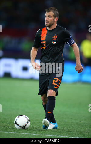 RAFAEL VAN DER VAART PORTOGALLO V HOLLAND EURO 2012 STADIO METALIST KHARKIV Ucraina Ucraina 17 Giugno 2012 Foto Stock