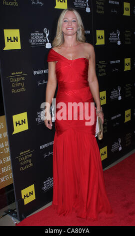 Giugno 23, 2012 - Los Angeles, California, Stati Uniti - Sharon caso assiste il trentanovesimo Giorno annuale Emmy Awards 2012 Il 23 giugno 2012 presso il Beverly Hilton Hotel,Beverly Hills,CA.USA.(Immagine di credito: Â© TLeopold/Globe foto/ZUMAPRESS.com) Foto Stock