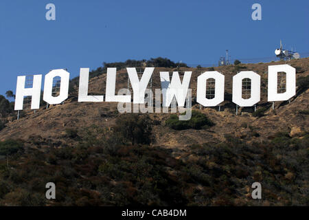 Oct 03, 2004; Los Angeles, CA, Stati Uniti d'America; la famigerata Hollywood Sign. Foto Stock