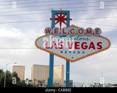 Maggio 16, 2004; Las Vegas, Nevada, USA; il "Benvenuto a Las Vegas segno". Foto Stock