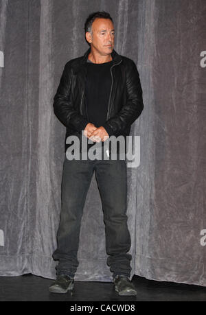 Sett. 14, 2010 - Toronto, ON, Canada - Bruce Springsteen alla premiere "La promessa: la realizzazione delle tenebre sul bordo della città' al Toronto International Film Festival (credito Immagine: © Dan Herrick/ZUMAPRESS.com) Foto Stock