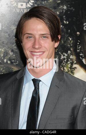 Luglio 26, 2010 - Los Angeles, California, Stati Uniti d'America - 26 Luglio 2010 - Los Angeles, California, Stati Uniti d'America - Attore SHANE HARPER al 'Capovolto' Los Angeles Premiere detenute presso il Dome Glossari Affini, Hollywood. (Credito Immagine: © Paul Fenton/ZUMApress.com) Foto Stock