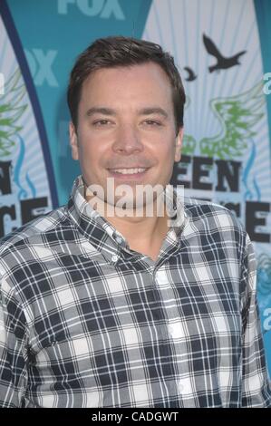 Agosto 08, 2010 - Los Angeles, California, Stati Uniti d'America - Agosto 08, 2010 - Los Angeles, California, Stati Uniti d'America - Attore JIMMY FALLON al Teen Choice Awards 2010 - Arrivi presso gli Universal Studios di Los Angeles. (Credito Immagine: © Paul Fenton/ZUMApress.com) Foto Stock