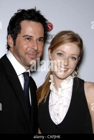 Nov. 15, 2007 - Hollywood, California, Stati Uniti - Jonathan Silverman e Jennifer Finnigan durante il Cedars Sinai ÃƒÂ consiglio dei governatori strada per una cura di gala, svoltasi presso il Beverly Hilton Hotel, il 15 novembre 2007, a Beverly Hills, in California,.. - 2007.K55602MGE(Immagine di credito: Â© Michael Germana/Glob Foto Stock