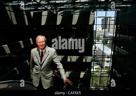 Feb 21, 2008 - Tampa, Florida, Stati Uniti d'America - TECO Energy chairman e chief executive officer Sherrill Hudson, fotografata al nono piano dell'edificio TECO in Franklin Street a Tampa. (Credito Immagine: Â© Daniel Wallace/SAN Pietroburgo volte/ZUMA Premere) Restrizioni: * USA Tabloid diritti * Foto Stock