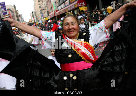 Anno Nuovo Cinese Parade lungo Mott St in Chinatown oggi il 10 febbraio, 2008. Foto Stock