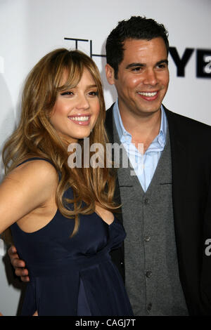 Jan 31, 2008 - Hollywood, CA, Stati Uniti d'America - Jessica Alba e Cash Warren arriva alla premiere del film per 'l'occhio' alla Cupola di Glossari Affini a Hollywood. (Credito Immagine: © Camilla Zenz/ZUMA Press) Foto Stock