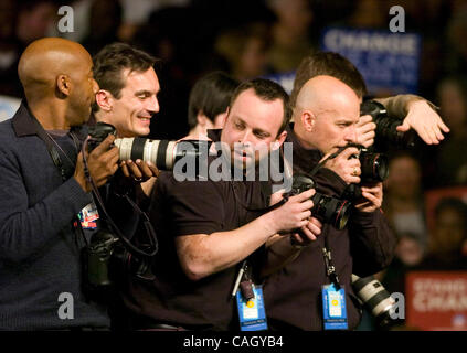 Coperchio fotografi presidenziale democratico speranzoso Illinois il senatore Barack Obama alla sua schiacciante vittoria in Carolina del Sud democratica primaria presidenziale al rally a Columbia nella Carolina del Sud, Stati Uniti d'America, 26 gennaio 2008. Obama batte New York il senatore Hillary Clinton ed ex North Carolina Senato Foto Stock