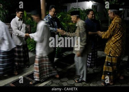 Bantul, Yogyakarta, Indonesia Gennaio 16, 2008 La casa dove Suharto nacque a Kemusuk village di Bantul, Yogyakarta. Poiché l'ex presidente indonesiano è stato presentato all'ospedale, ogni sera centinaia di residenti locali di Kemusuk pregare per lui. Foto di Toto Santiko Budi/JiwaFoto Foto Stock