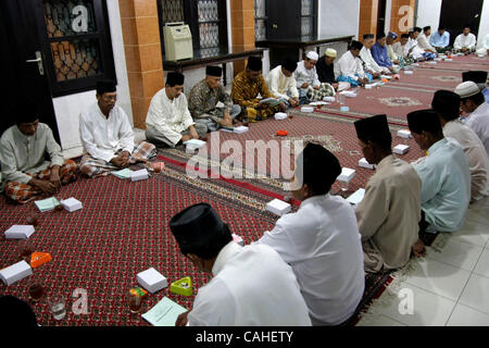 Bantul, Yogyakarta, Indonesia Gennaio 16, 2008 La casa dove Suharto nacque a Kemusuk village di Bantul, Yogyakarta. Poiché l'ex presidente indonesiano è stato presentato all'ospedale, ogni sera centinaia di residenti locali di Kemusuk pregare per lui. Foto di Toto Santiko Budi/JiwaFoto Foto Stock