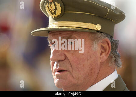 Spanish Royals Host Nuovo Anno ricezione militare. Il re Juan Carlos I di Spagna ospita i militari Pasques reception, un tradizionale nuovo anno celebrazione militare, al Palazzo Reale il 6 gennaio 2008 a Madrid, Spagna Foto Stock