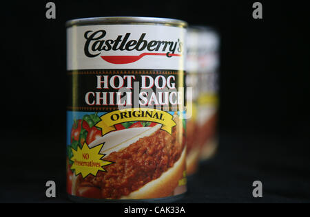Sep 19, 2007 - Pensacola, FL, Stati Uniti d'America - una fabbrica al centro di un'estate botulismo focolaio in lattine di hot dog salsa chili è impostato per riaprire oggi. Castleberry del cibo società dice che vuole riprendere la produzione alla sua Augusta, in Georgia, in fabbrica. La fabbrica era spento a causa di un cittadino il botulismo outbre Foto Stock