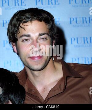 Sett. 24, 2007 - Hollywood, California, Stati Uniti - K54758EG.Il cast di NBC è di nuovo visualizza ''chuck'' ASSISTERE AD UNA PREMIERE PARTY al nightclub puro, Las Vegas, nanovolt 09-22-2007. - 2007.ZACHARY LEVI(Immagine di credito: Â© Ed Geller/Globe foto/ZUMAPRESS.com) Foto Stock