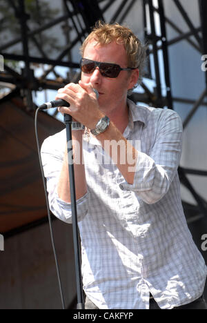 Sett. 16, 2007 Austin, TX, Stati Uniti d'America, cantante MATT BERNINGER della banda nazionale di esibirsi dal vivo al 2007 Austin City Limits Music Festival che ha avuto luogo a Zilker park si trova a Austin. Copyright 2007 Jason Moore. Credito: Jason Moore Foto Stock