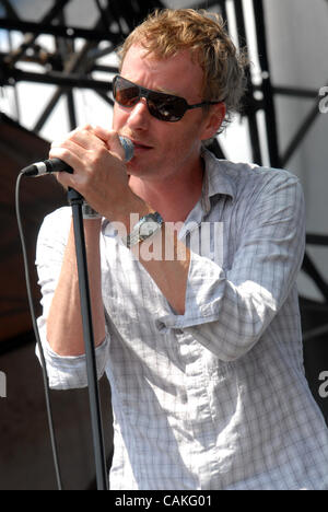 Sett. 16, 2007 Austin, TX, Stati Uniti d'America, cantante MATT BERNINGER della banda nazionale di esibirsi dal vivo al 2007 Austin City Limits Music Festival che ha avuto luogo a Zilker park si trova a Austin. Copyright 2007 Jason Moore. Credito: Jason Moore Foto Stock