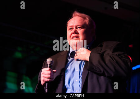 LINCOLN, CA - Aprile 7: Louie Anderson esegue al Thunder Valley Casino Resort a Lincoln, la California il 7 aprile 2012 Foto Stock