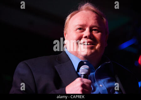 LINCOLN, CA - Aprile 7: Louie Anderson esegue al Thunder Valley Casino Resort a Lincoln, la California il 7 aprile 2012 Foto Stock